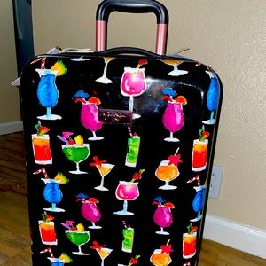 Jessica Simpson 21’’ carry on luggage